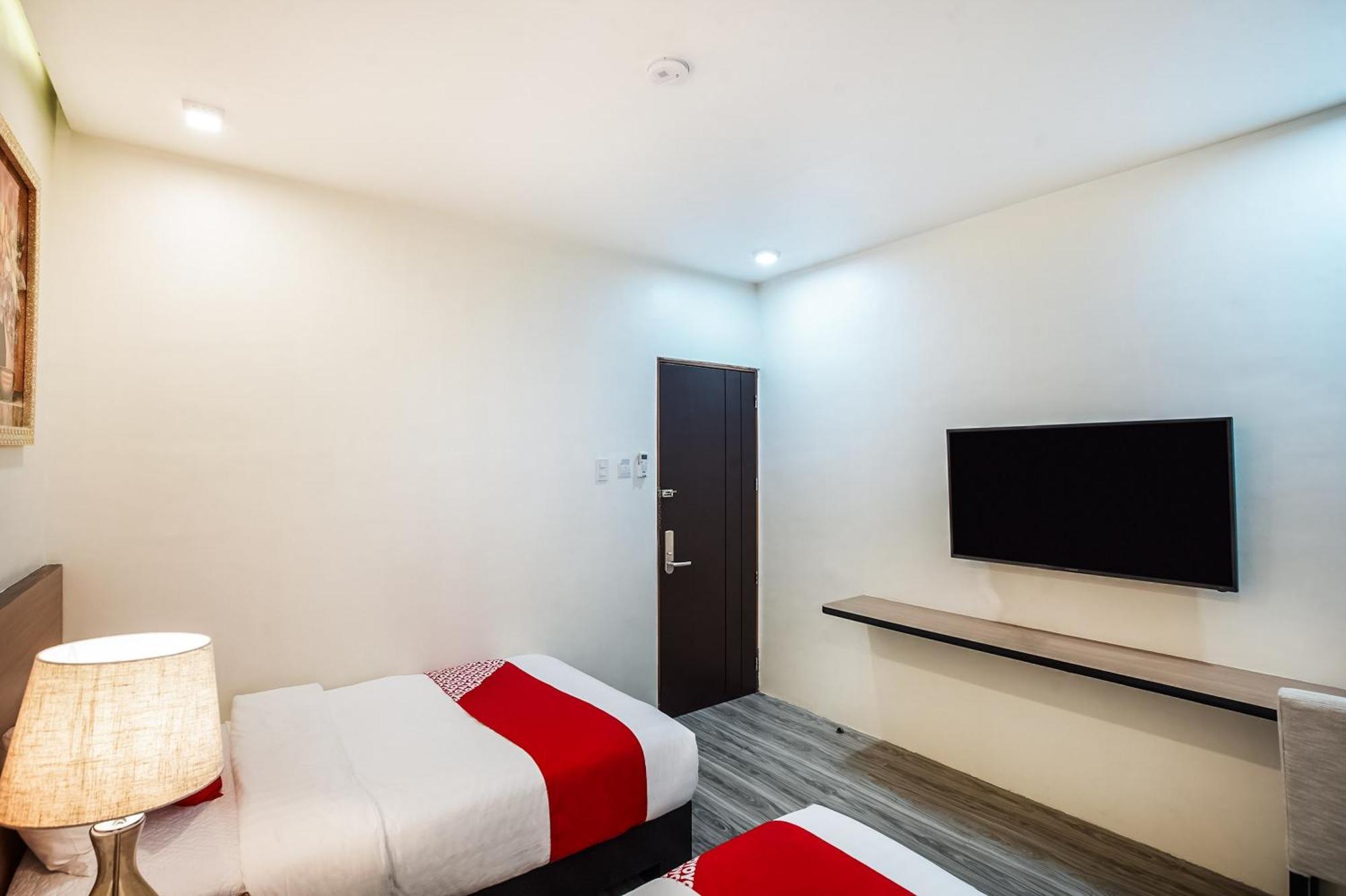 Oyo 489 Casa Mia Hotel Suites General Santos City Extérieur photo